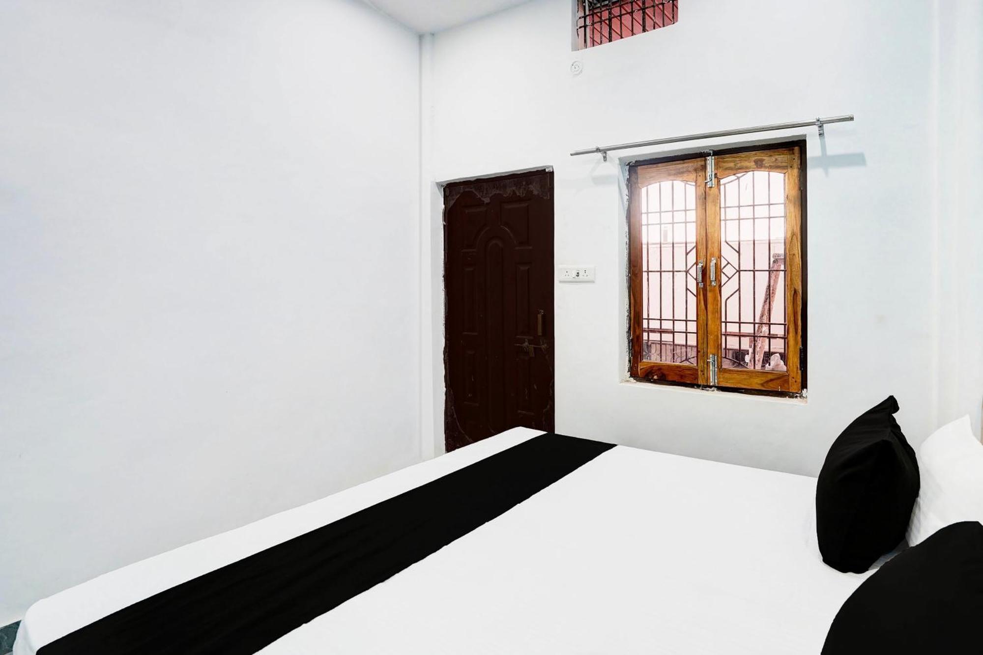 Hotel O Laxmi Guest House Βαρανάσι Εξωτερικό φωτογραφία