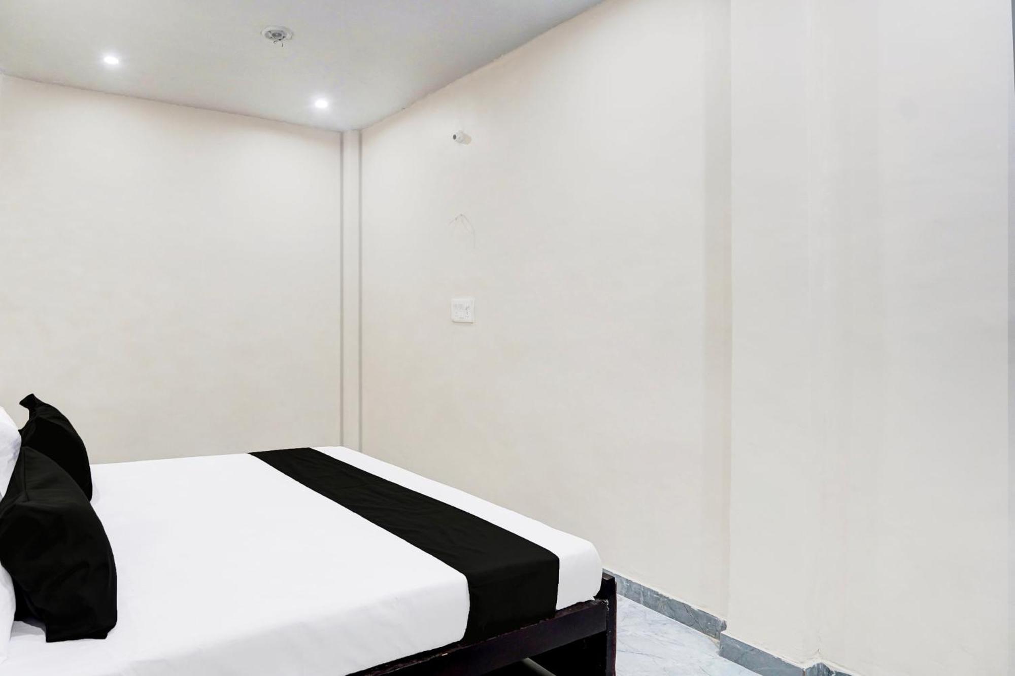 Hotel O Laxmi Guest House Βαρανάσι Εξωτερικό φωτογραφία